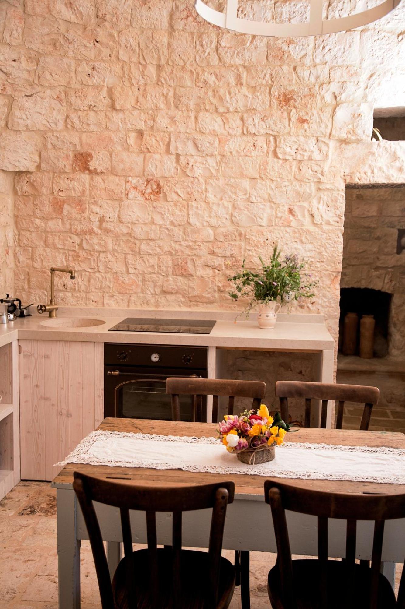 Trulli Alla Controra 孔韦尔萨诺 外观 照片