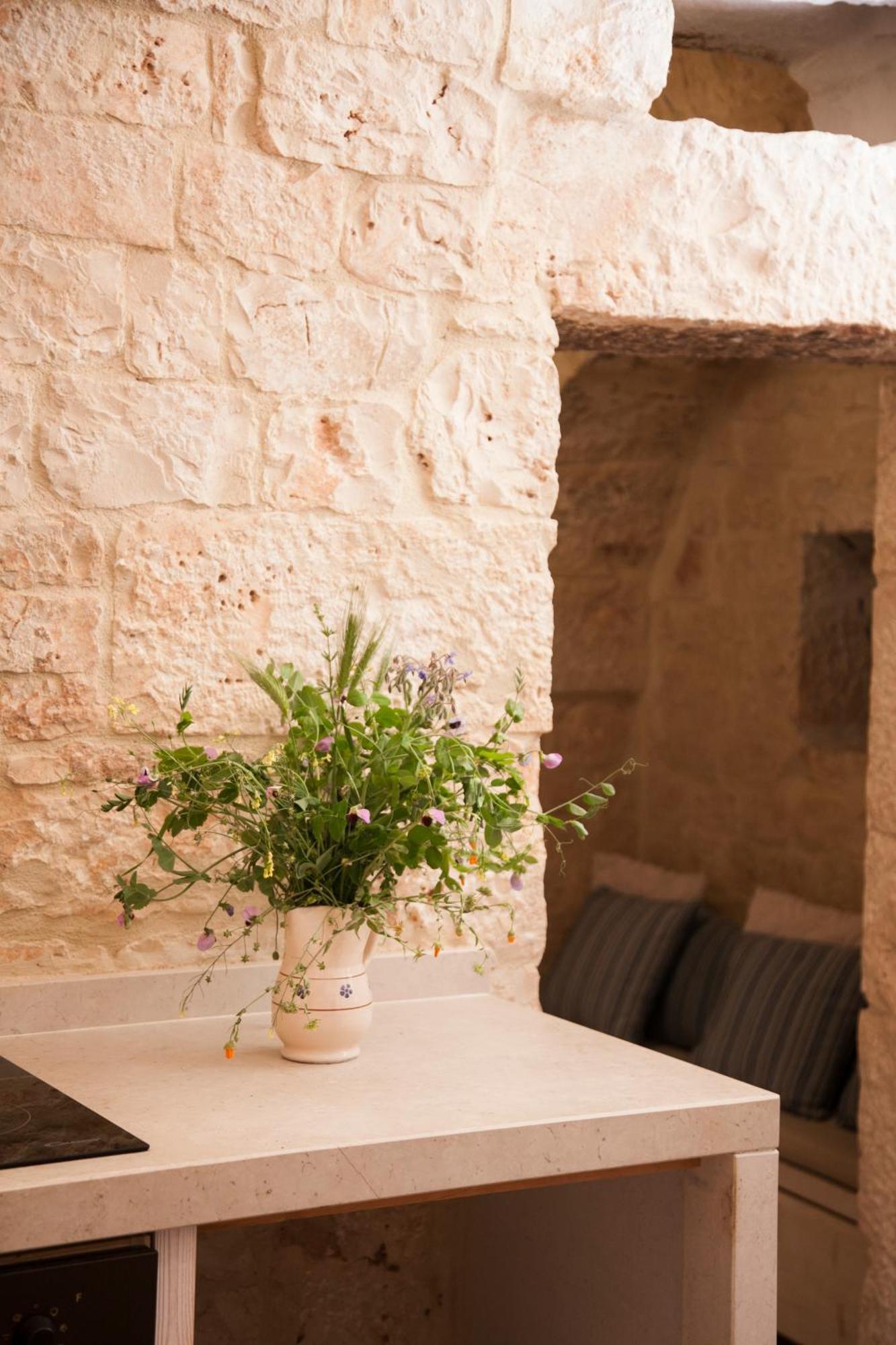 Trulli Alla Controra 孔韦尔萨诺 外观 照片
