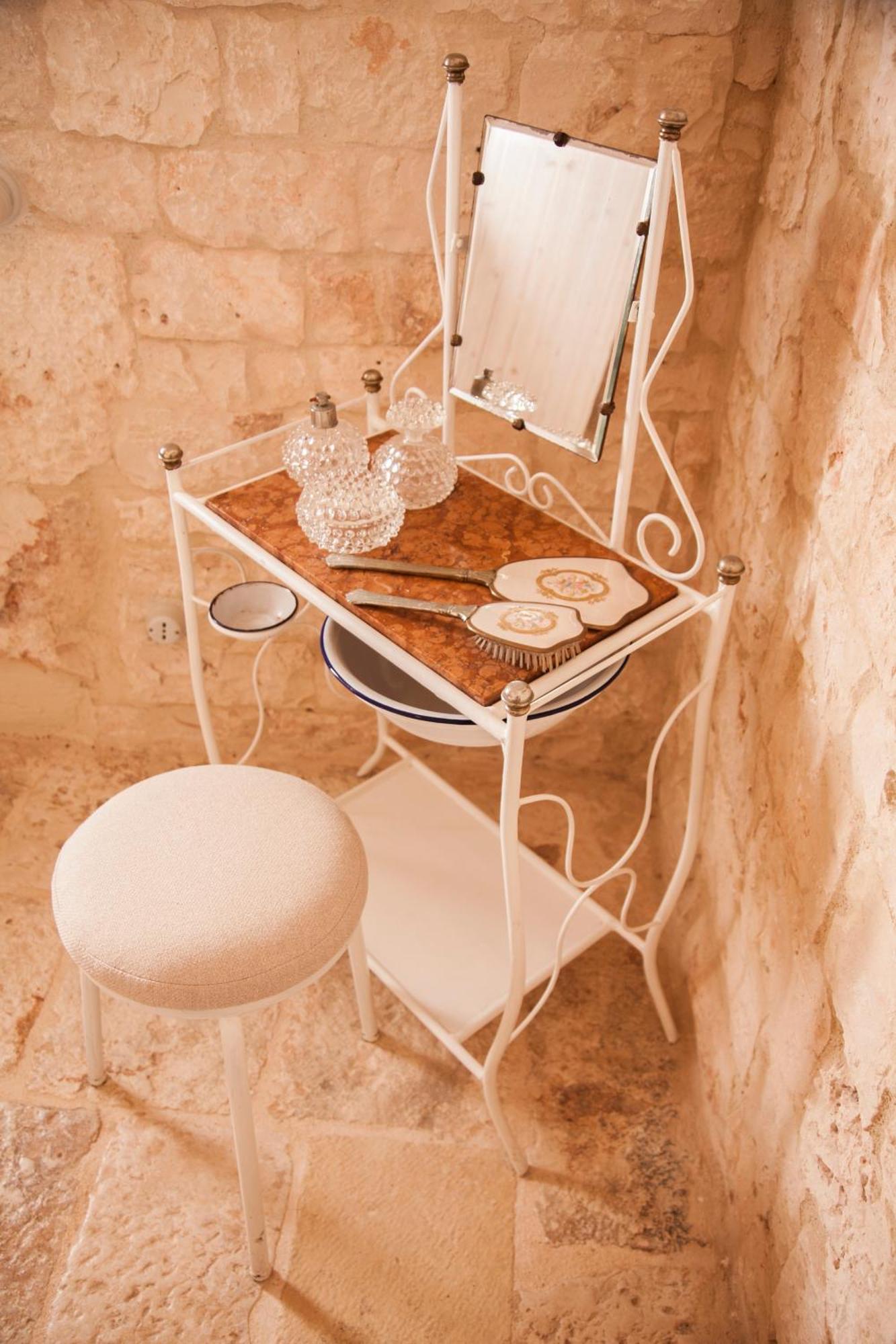 Trulli Alla Controra 孔韦尔萨诺 外观 照片